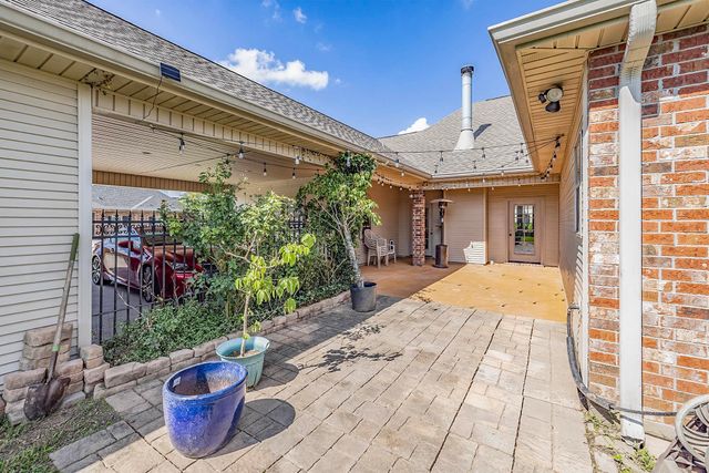 173 Camille Dr, Houma, LA 70360