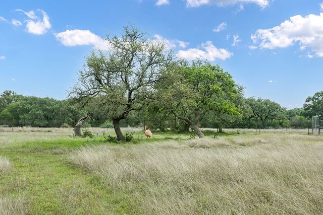 181 S Colinas Drive, Kerrville, TX 78028