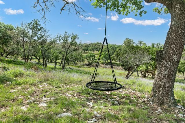 181 S Colinas Drive, Kerrville, TX 78028