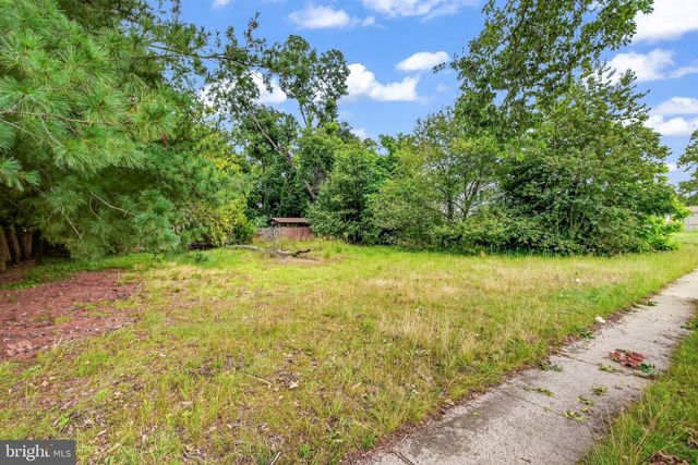 118 W PARK AVE, Vineland, NJ 08360