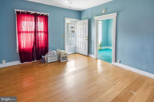 118 W PARK AVE, Vineland, NJ 08360