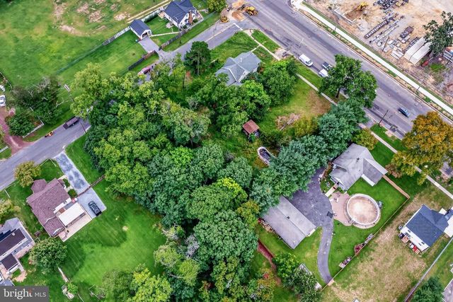 118 W PARK AVE, Vineland, NJ 08360
