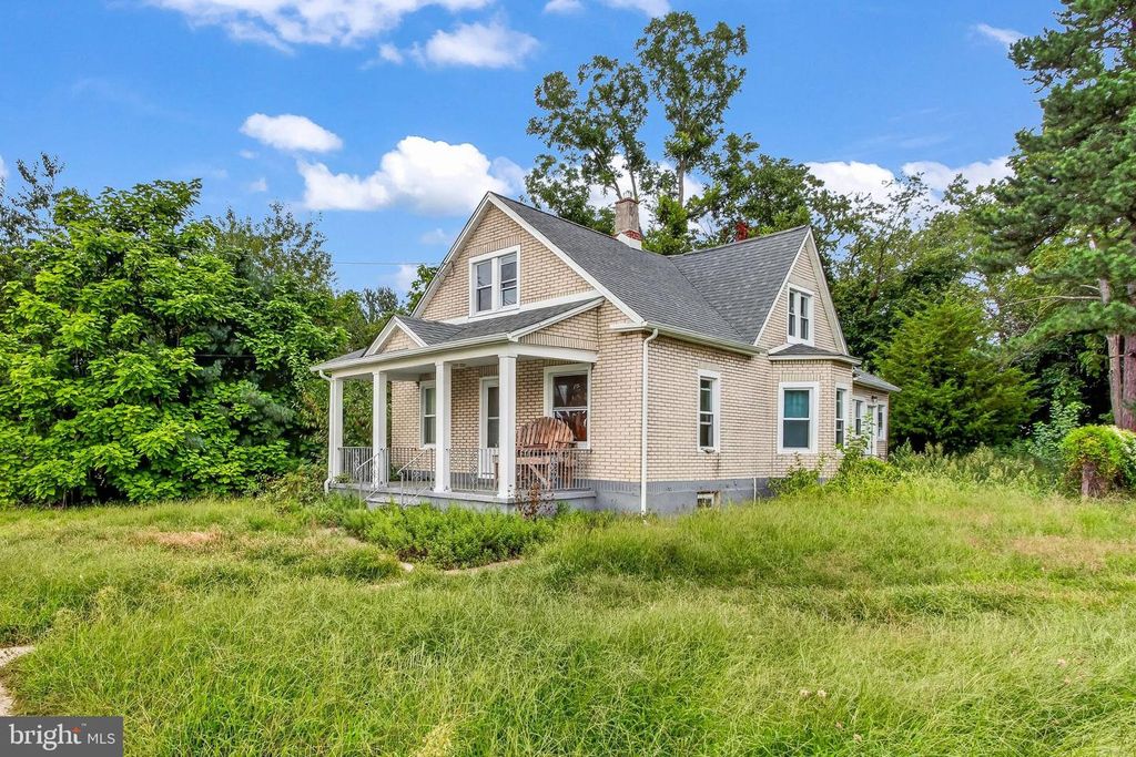 118 W PARK AVE, Vineland, NJ 08360