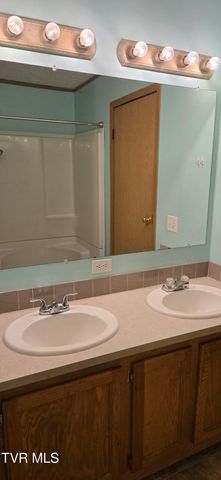 745 Barren Valley Road, Chuckey, TN 37641