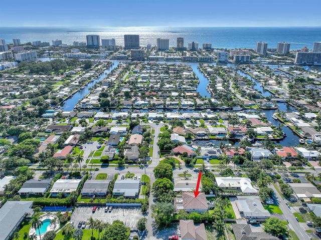 2560 NE 11th Street, Pompano Beach, FL 33062