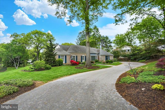 23 W WEST LAWN CIRCLE, Wormleysburg, PA 17043