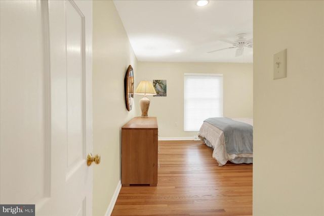 23 W WEST LAWN CIRCLE, Wormleysburg, PA 17043