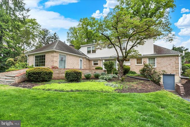 23 W WEST LAWN CIRCLE, Wormleysburg, PA 17043