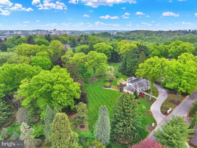 23 W WEST LAWN CIRCLE, Wormleysburg, PA 17043