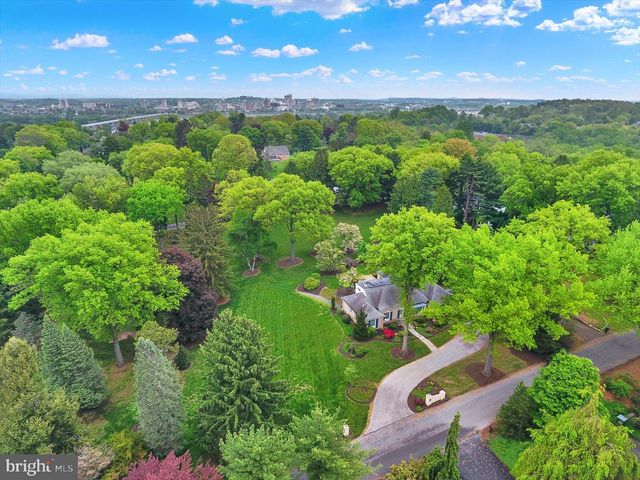 23 W WEST LAWN CIRCLE, Wormleysburg, PA 17043