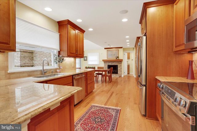 23 W WEST LAWN CIRCLE, Wormleysburg, PA 17043