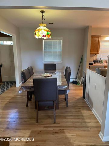 2 York Street, Toms River, NJ 08757