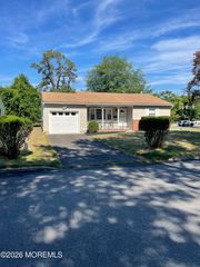 2 York Street, Toms River, NJ 08757