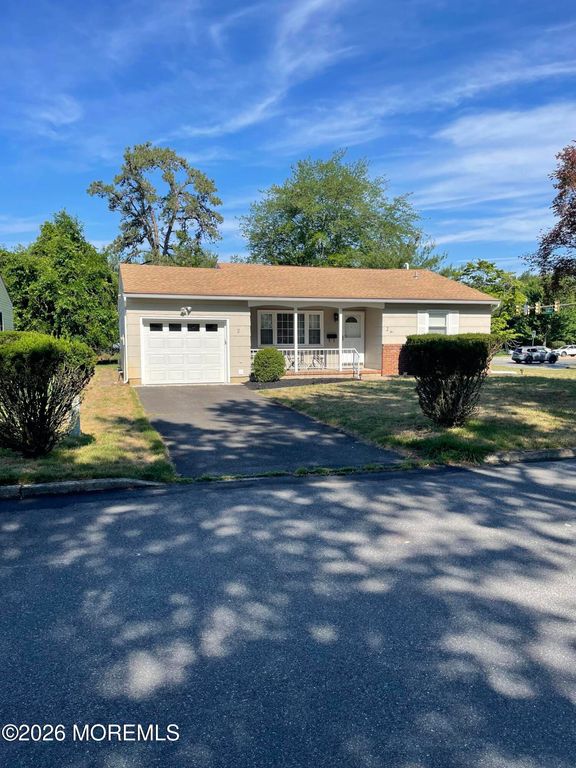 2 York Street, Toms River, NJ 08757