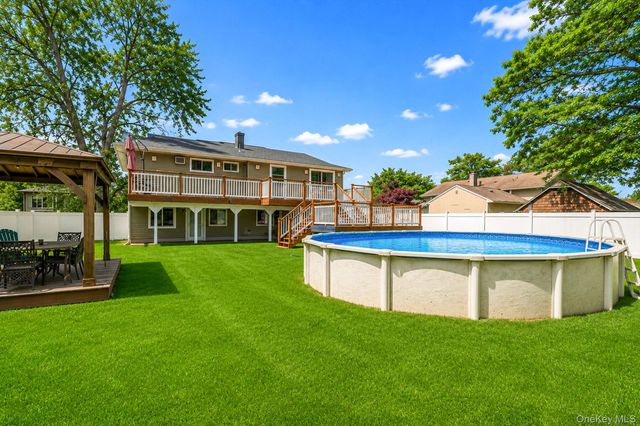 23 Ehler Street, Brentwood, NY 11717