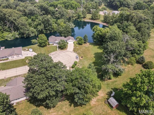 2704 Hibank Court, Belleville, IL 62226