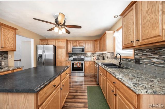 2704 Hibank Court, Belleville, IL 62226