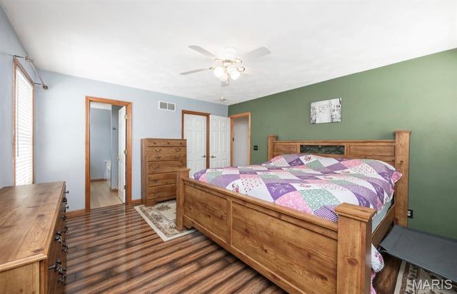 2704 Hibank Court, Belleville, IL 62226