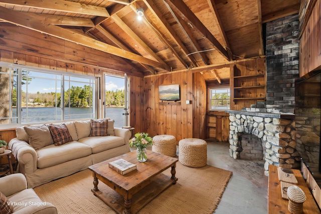 284 Village Road, Wilmot, NH 03287