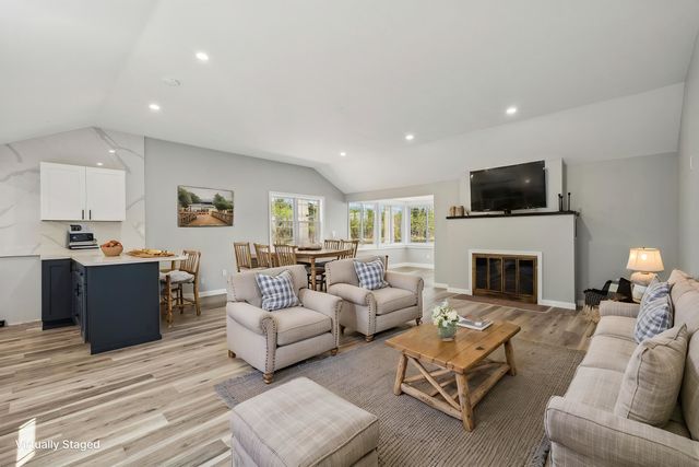 284 Village Road, Wilmot, NH 03287