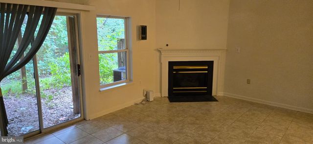 14610 INDIAN SUMMER CT, Centreville, VA 20120