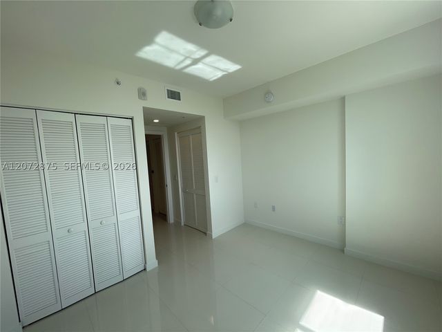 7875 NW 107th Ave 409, Doral, FL 33178
