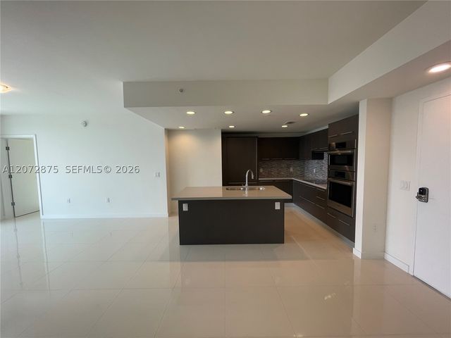 7875 NW 107th Ave 409, Doral, FL 33178