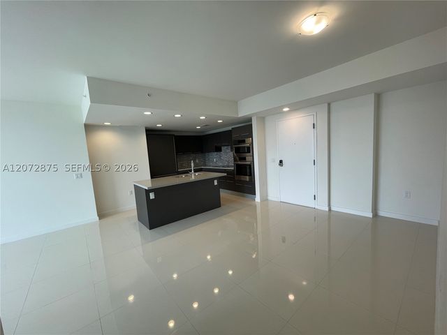 7875 NW 107th Ave 409, Doral, FL 33178