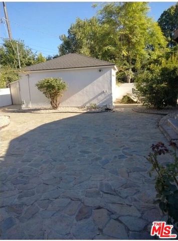 6038 Allott Avenue, Van Nuys, CA 91401