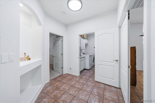 2435 Park Ridge Avenue, Bullhead City, AZ 86429