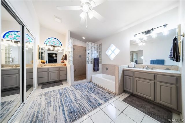 2435 Park Ridge Avenue, Bullhead City, AZ 86429