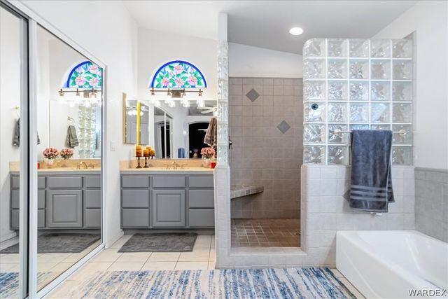 2435 Park Ridge Avenue, Bullhead City, AZ 86429