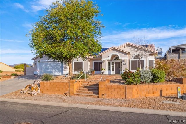 2435 Park Ridge Avenue, Bullhead City, AZ 86429