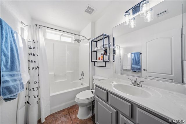 2435 Park Ridge Avenue, Bullhead City, AZ 86429