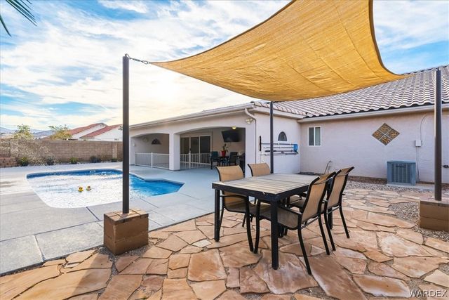 2435 Park Ridge Avenue, Bullhead City, AZ 86429