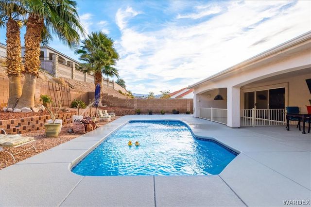 2435 Park Ridge Avenue, Bullhead City, AZ 86429