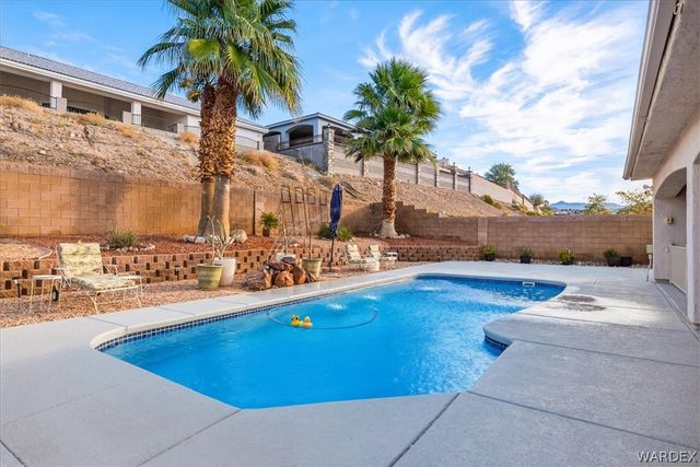 2435 Park Ridge Avenue, Bullhead City, AZ 86429