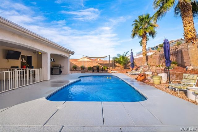 2435 Park Ridge Avenue, Bullhead City, AZ 86429