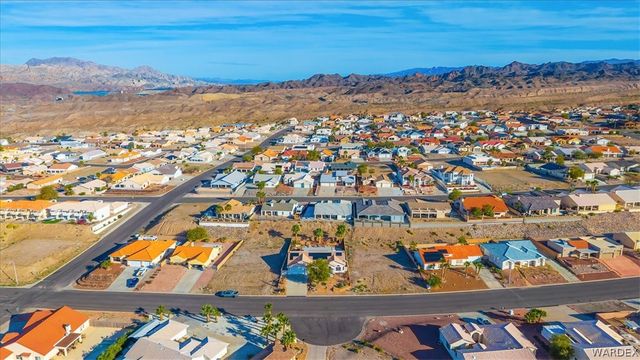 2435 Park Ridge Avenue, Bullhead City, AZ 86429
