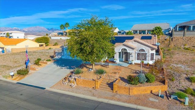 2435 Park Ridge Avenue, Bullhead City, AZ 86429