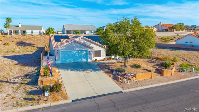 2435 Park Ridge Avenue, Bullhead City, AZ 86429