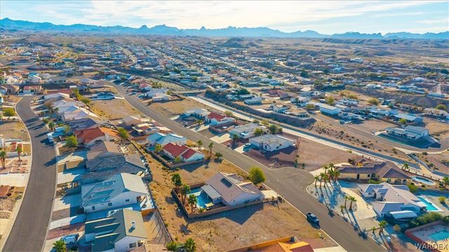 2435 Park Ridge Avenue, Bullhead City, AZ 86429