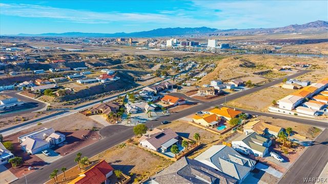 2435 Park Ridge Avenue, Bullhead City, AZ 86429