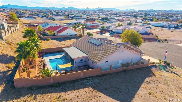 2435 Park Ridge Avenue, Bullhead City, AZ 86429