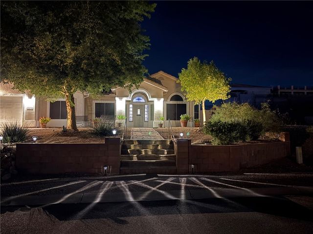 2435 Park Ridge Avenue, Bullhead City, AZ 86429