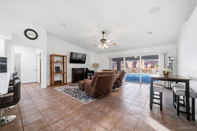 2435 Park Ridge Avenue, Bullhead City, AZ 86429