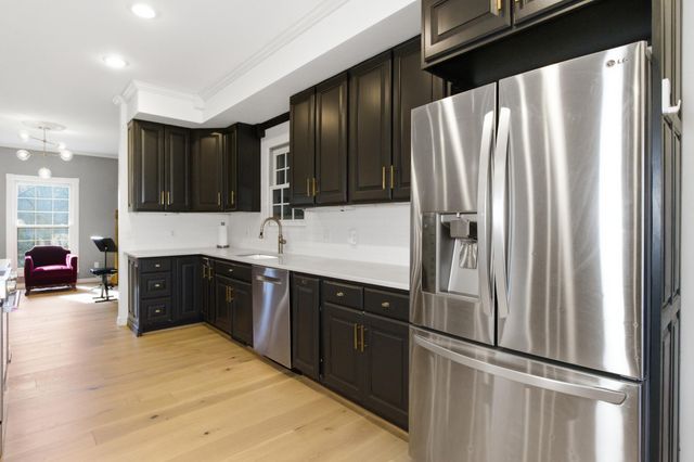 2111 Sycamore Drive, West Plains, MO 65775