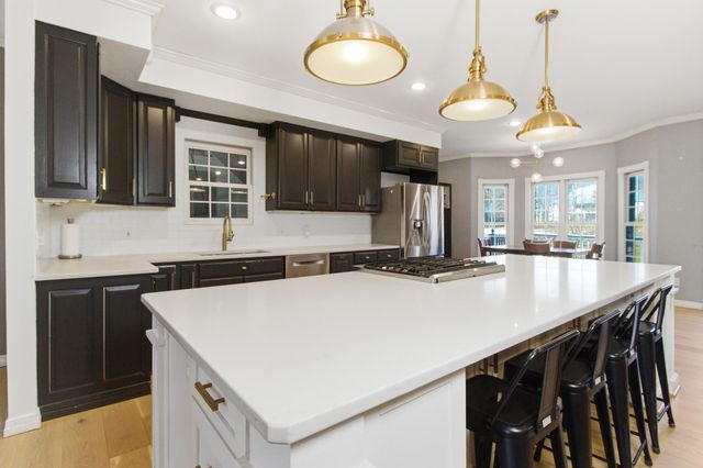 2111 Sycamore Drive, West Plains, MO 65775