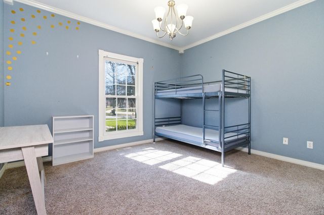 2111 Sycamore Drive, West Plains, MO 65775