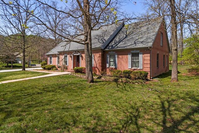 2111 Sycamore Drive, West Plains, MO 65775